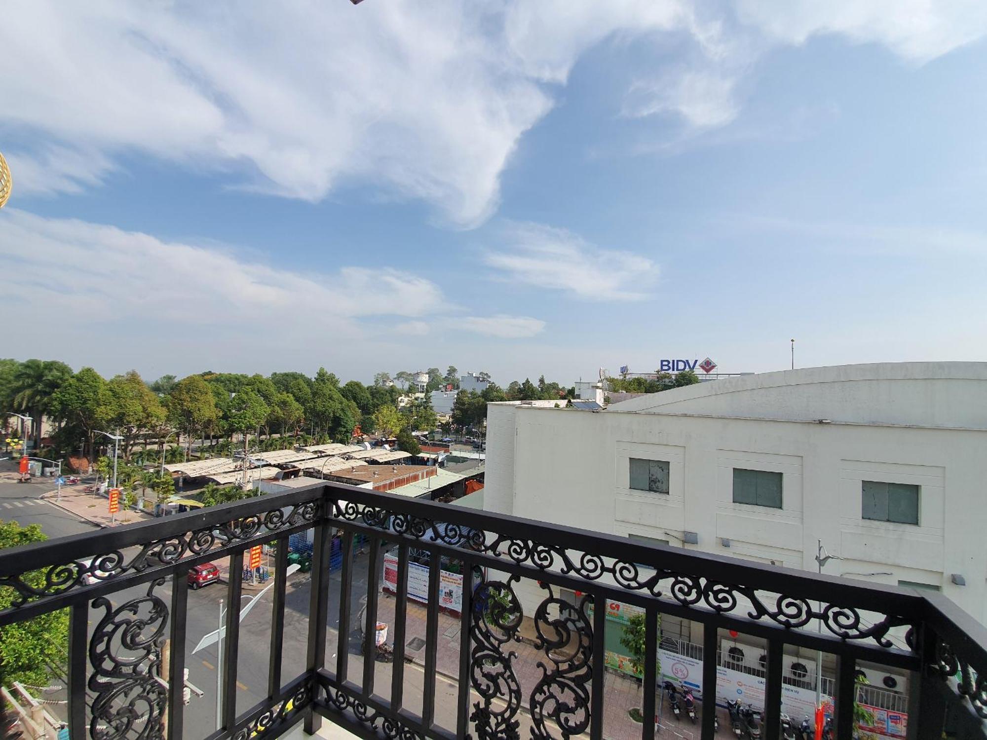 Minh Khue Hotel Vĩnh Long Esterno foto