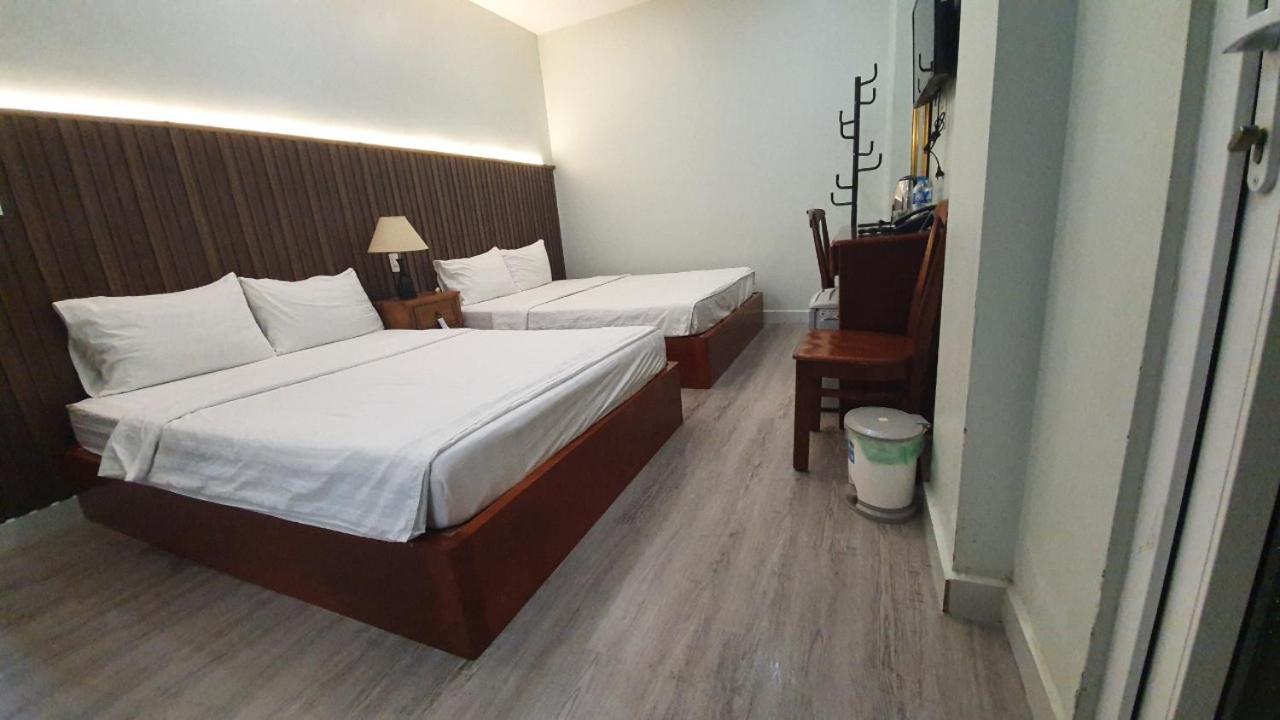Minh Khue Hotel Vĩnh Long Esterno foto