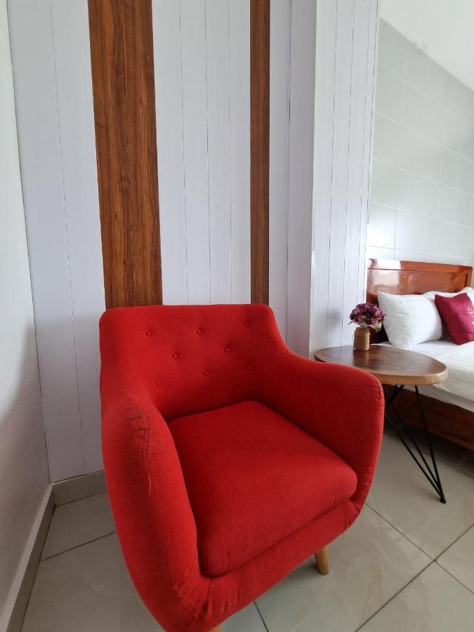 Minh Khue Hotel Vĩnh Long Esterno foto